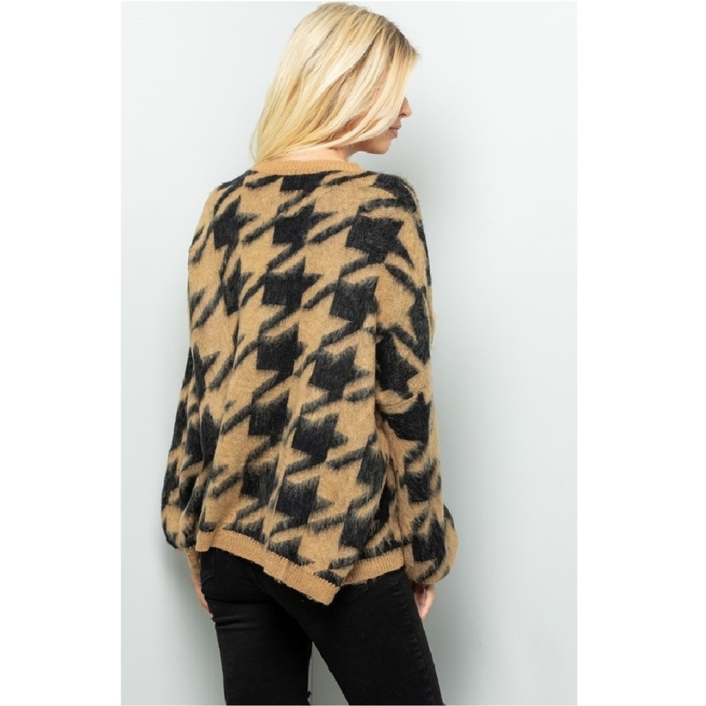 Houndstooth Soft Knit Round Neck Sweater Black/Tan - Picture 5 of 7
